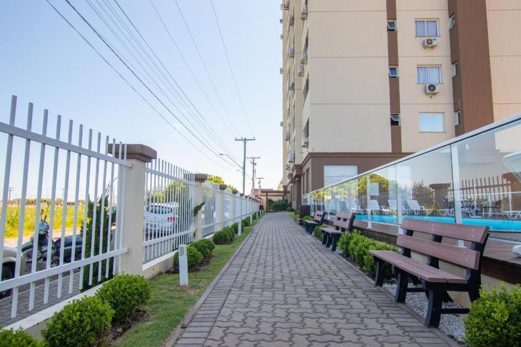 Apartamento Em Otima Localizacao Torres Exterior foto